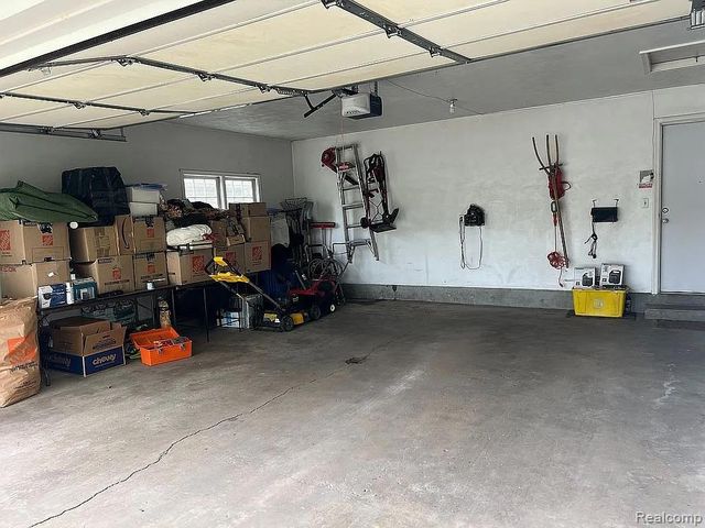 2507 Carlyle Drive, Kalamazoo, MI 49008