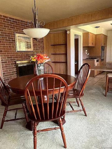 2507 Carlyle Drive, Kalamazoo, MI 49008