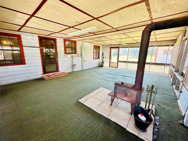 318 County Road Se 4265, Mount Vernon, TX 75457