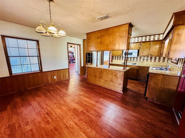 318 County Road Se 4265, Mount Vernon, TX 75457