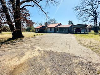 318 County Road Se 4265, Mount Vernon, TX 75457
