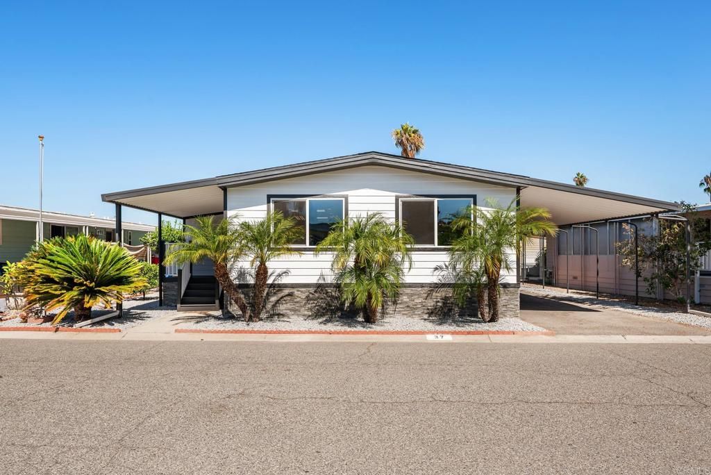 200 N El Camino Real 37, Oceanside, CA 92058 — exterior