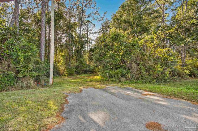 7900 Mobile Hwy, Pensacola, FL 32526