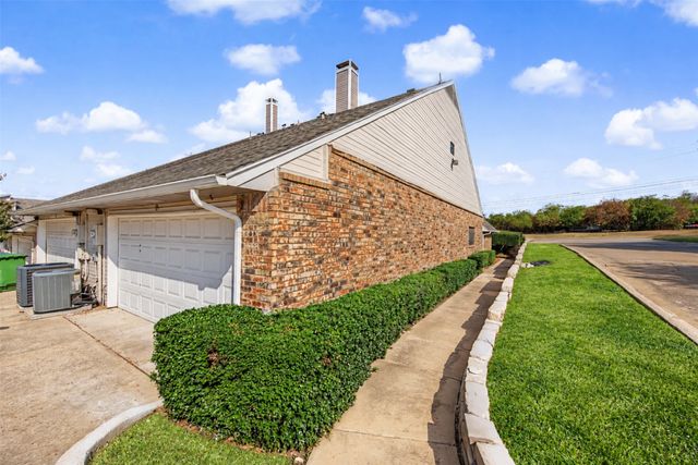 2800 Keller Springs Road 1D, Carrollton, TX 75006