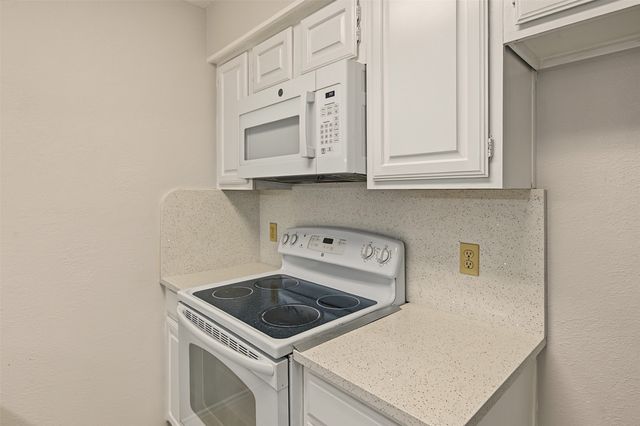2800 Keller Springs Road 1D, Carrollton, TX 75006