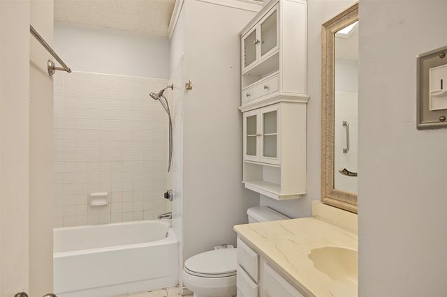 2800 Keller Springs Road 1D, Carrollton, TX 75006