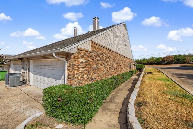 2800 Keller Springs Road 1D, Carrollton, TX 75006