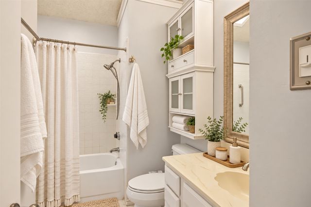 2800 Keller Springs Road 1D, Carrollton, TX 75006