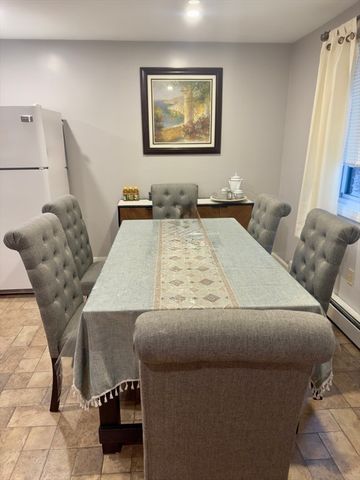 1400 Skyline Dr 3, Lowell, MA 01854