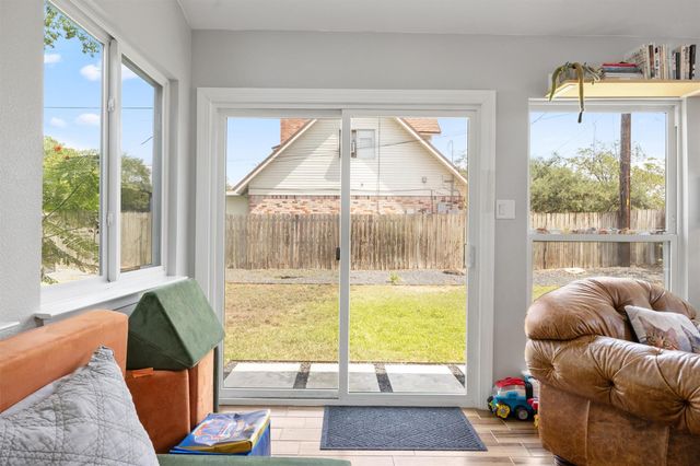 5901 Thames DR, Austin, TX 78723