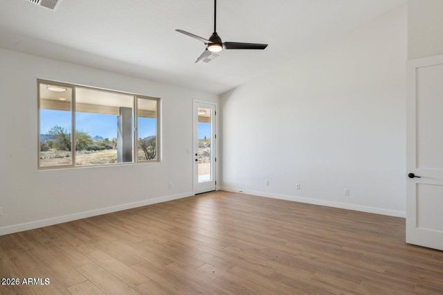 654 E Paint Your Wagon Trail, Phoenix, AZ 85085