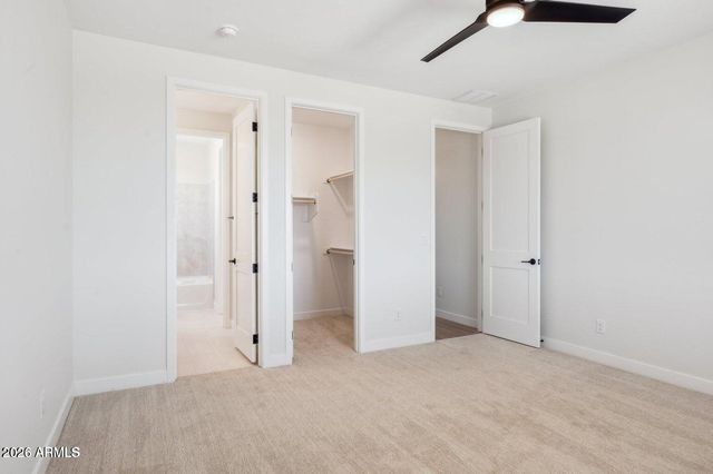 654 E Paint Your Wagon Trail, Phoenix, AZ 85085
