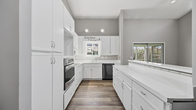 1278 Village Green Drive, Hixson, TN 37343