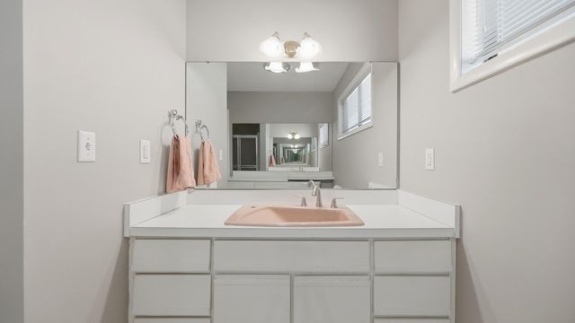 1278 Village Green Drive, Hixson, TN 37343