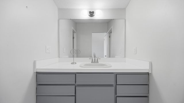 1278 Village Green Drive, Hixson, TN 37343