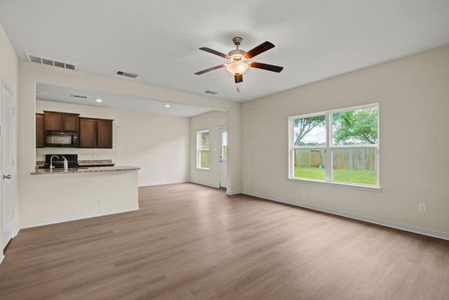 7726 N Country Space Loop, Richmond, TX 77469