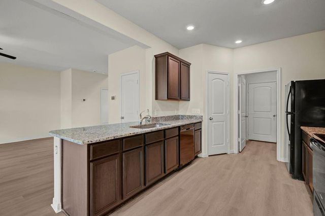 7726 N Country Space Loop, Richmond, TX 77469