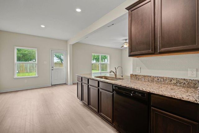 7726 N Country Space Loop, Richmond, TX 77469