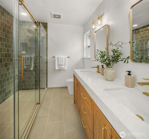 5944 26th Avenue SW, Seattle, WA 98106