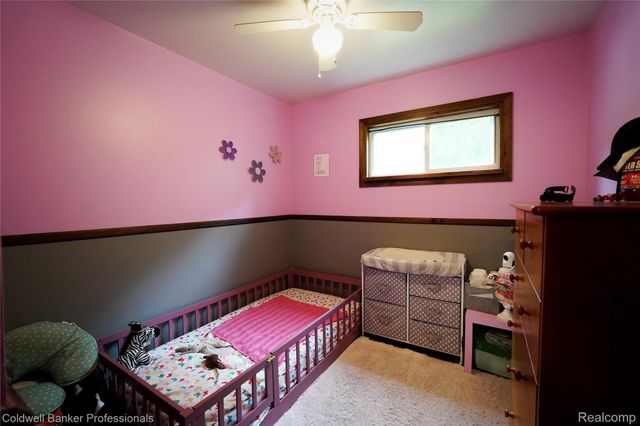 1017 N East Street, Fenton, MI 48430