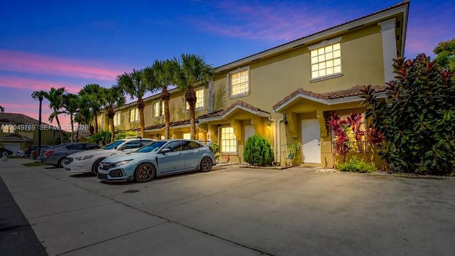 340 SW 121st Terrace 340, Pembroke Pines, FL 33025