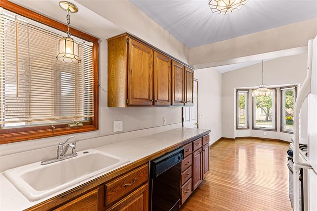 13711 Maple Grove Avenue 35, Shelby Twp, MI 48315