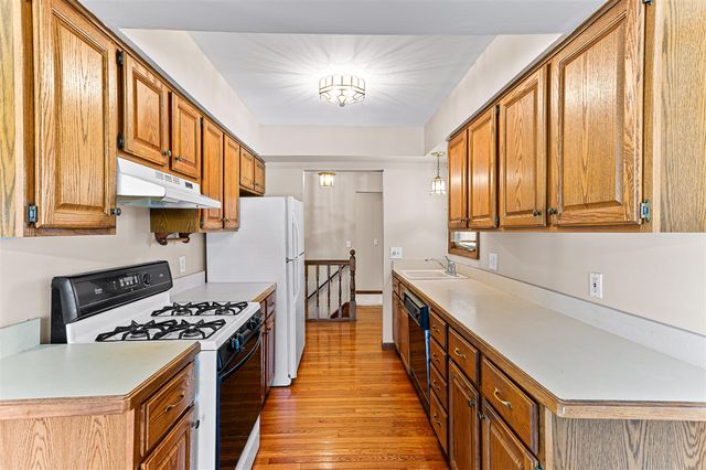 13711 Maple Grove Avenue 35, Shelby Twp, MI 48315