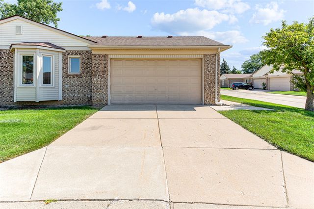 13711 Maple Grove Avenue 35, Shelby Twp, MI 48315