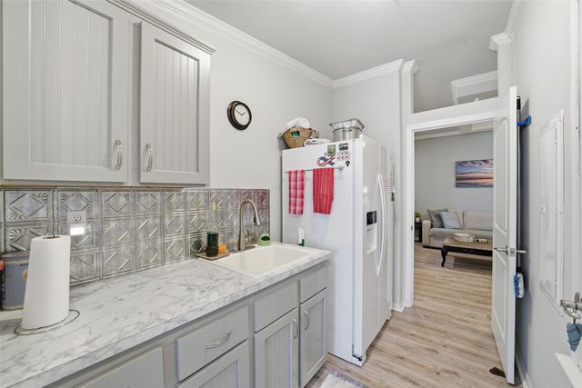 4007 Nancy Lane C546B, Rosharon, TX 77583