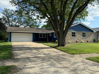 613 Katherine Street, Lockport, IL 60441
