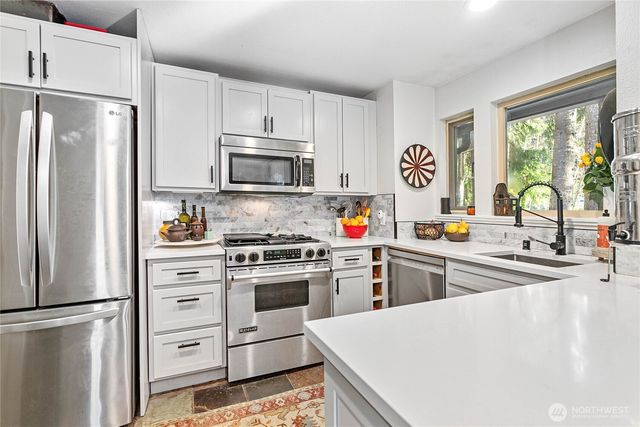 54 A Honeycomb, Bellingham, WA 98229