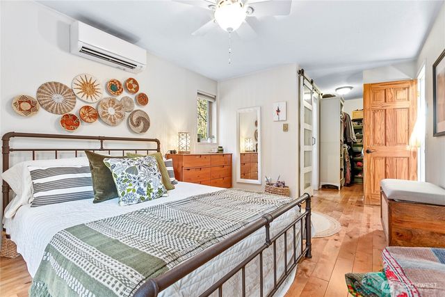 54 A Honeycomb, Bellingham, WA 98229