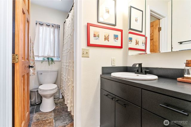 54 A Honeycomb, Bellingham, WA 98229