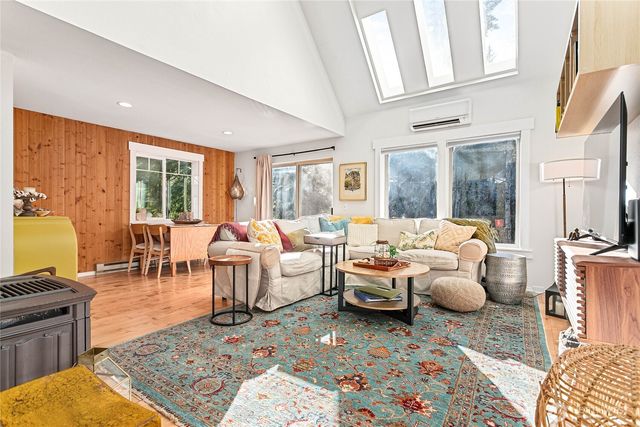 54 A Honeycomb, Bellingham, WA 98229