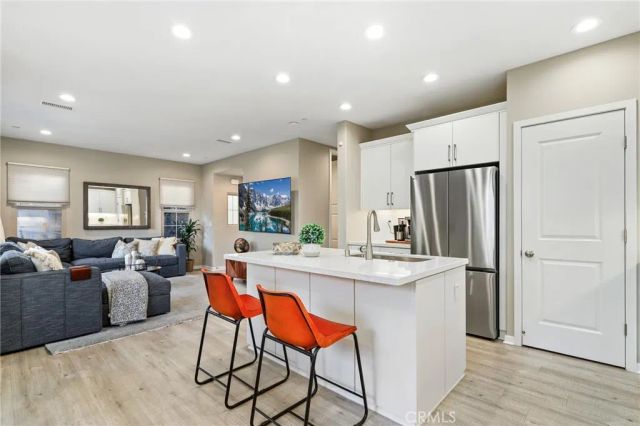 121 Excursion, Irvine, CA 92618