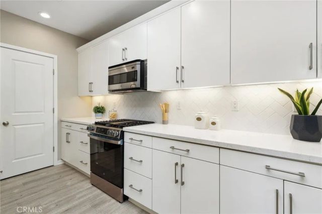 121 Excursion, Irvine, CA 92618