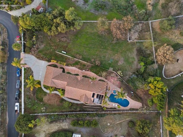 2449 Trails End, Fallbrook, CA 92028