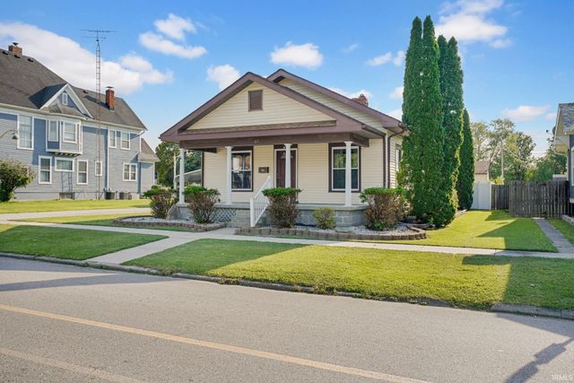 611 N 8th Street, Mitchell, IN 47446