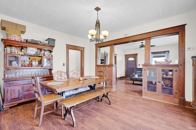 611 N 8th Street, Mitchell, IN 47446
