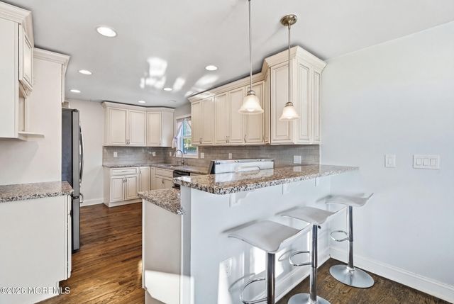 19 Carole Drive, Oakhurst, NJ 07755