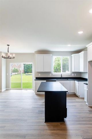 5 Grandview Circle 70, White Lake, MI 48386