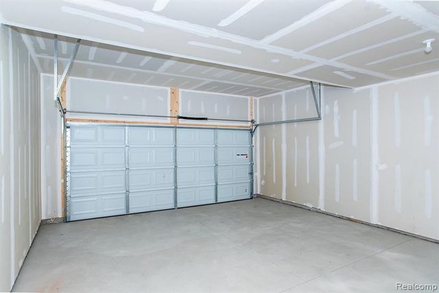 5 Grandview Circle 70, White Lake, MI 48386