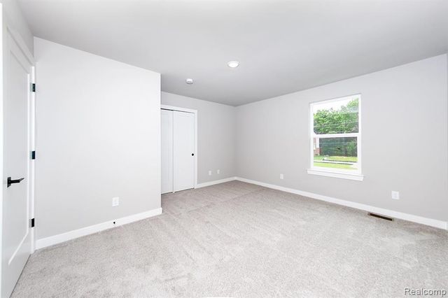 5 Grandview Circle 70, White Lake, MI 48386