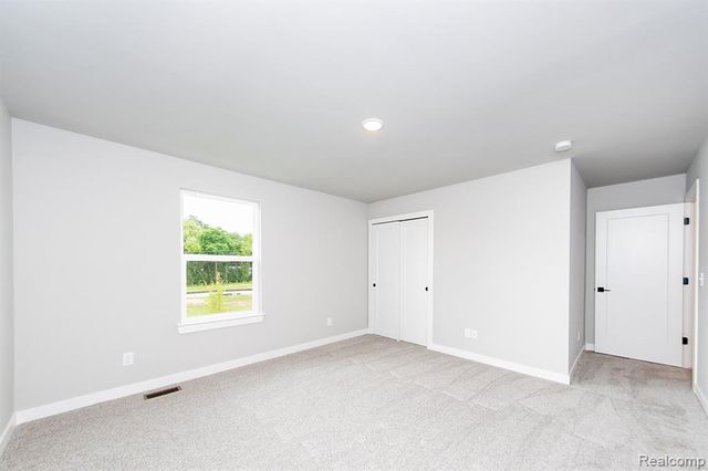 5 Grandview Circle 70, White Lake, MI 48386