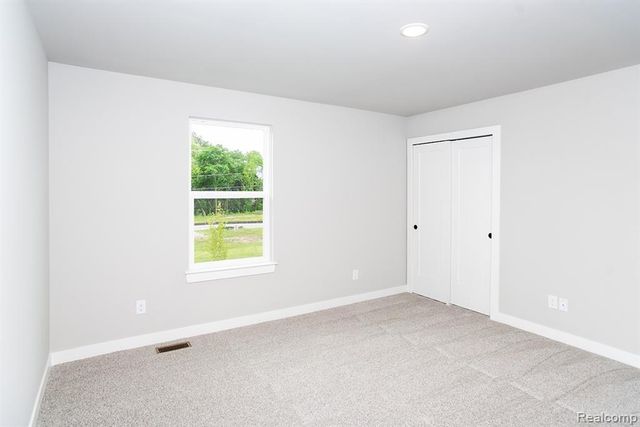 5 Grandview Circle 70, White Lake, MI 48386
