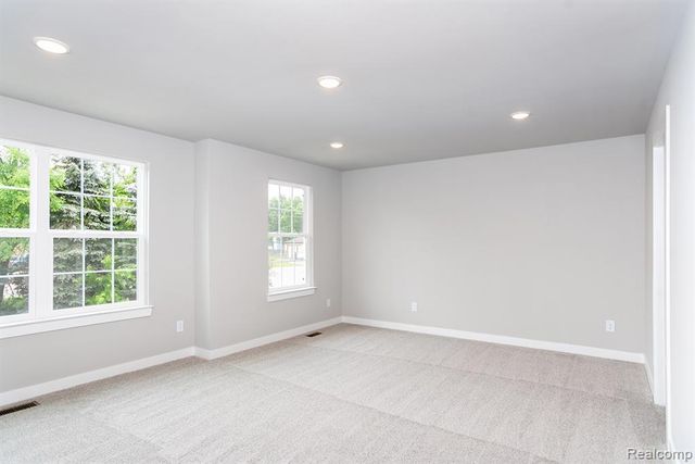 5 Grandview Circle 70, White Lake, MI 48386