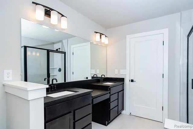 5 Grandview Circle 70, White Lake, MI 48386