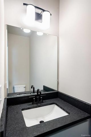 5 Grandview Circle 70, White Lake, MI 48386