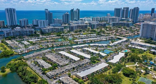 2212 NE 7th Street, Hallandale Beach, FL 33009