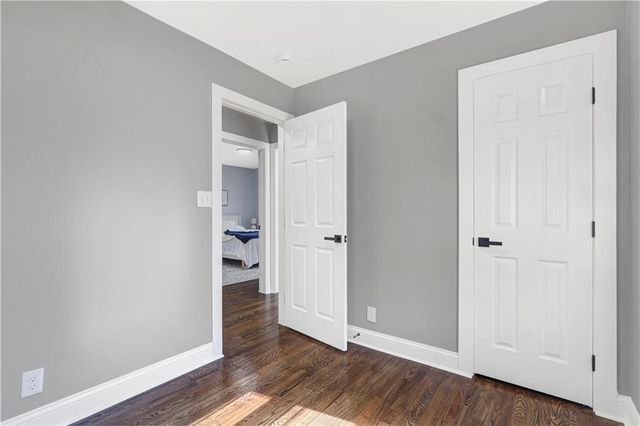6409 N Woodland Avenue, Gladstone, MO 64118